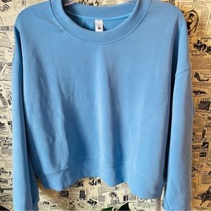 [ NWT ] Size 6 Lululemon Perfectly Oversized Crop Crew Softstreme Aero Blue 12